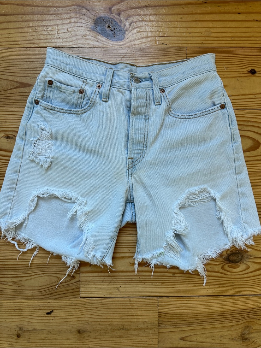 LEVI’S shorts | size 26